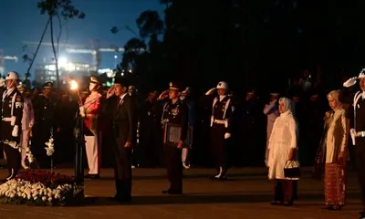 Presiden Joko Widodo menjadi pemimpin apel kehormatan dan renungan suci (AKRS) di Taman Kusuma Bangsa, IKN, Kalimantan Timur [merdeka]